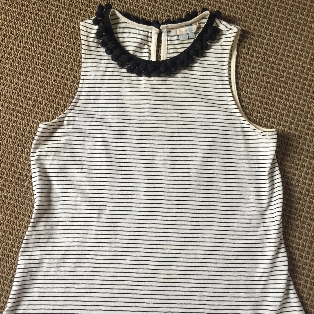 Boden swing top with pompom trim